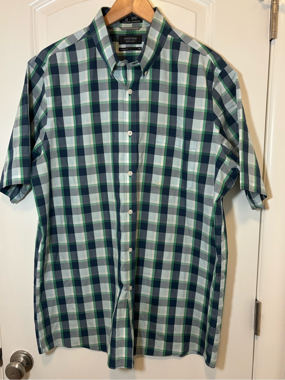 Nordstrom Men’s Green & Blue Plaid Short-Sleeve Button-Up Shirt